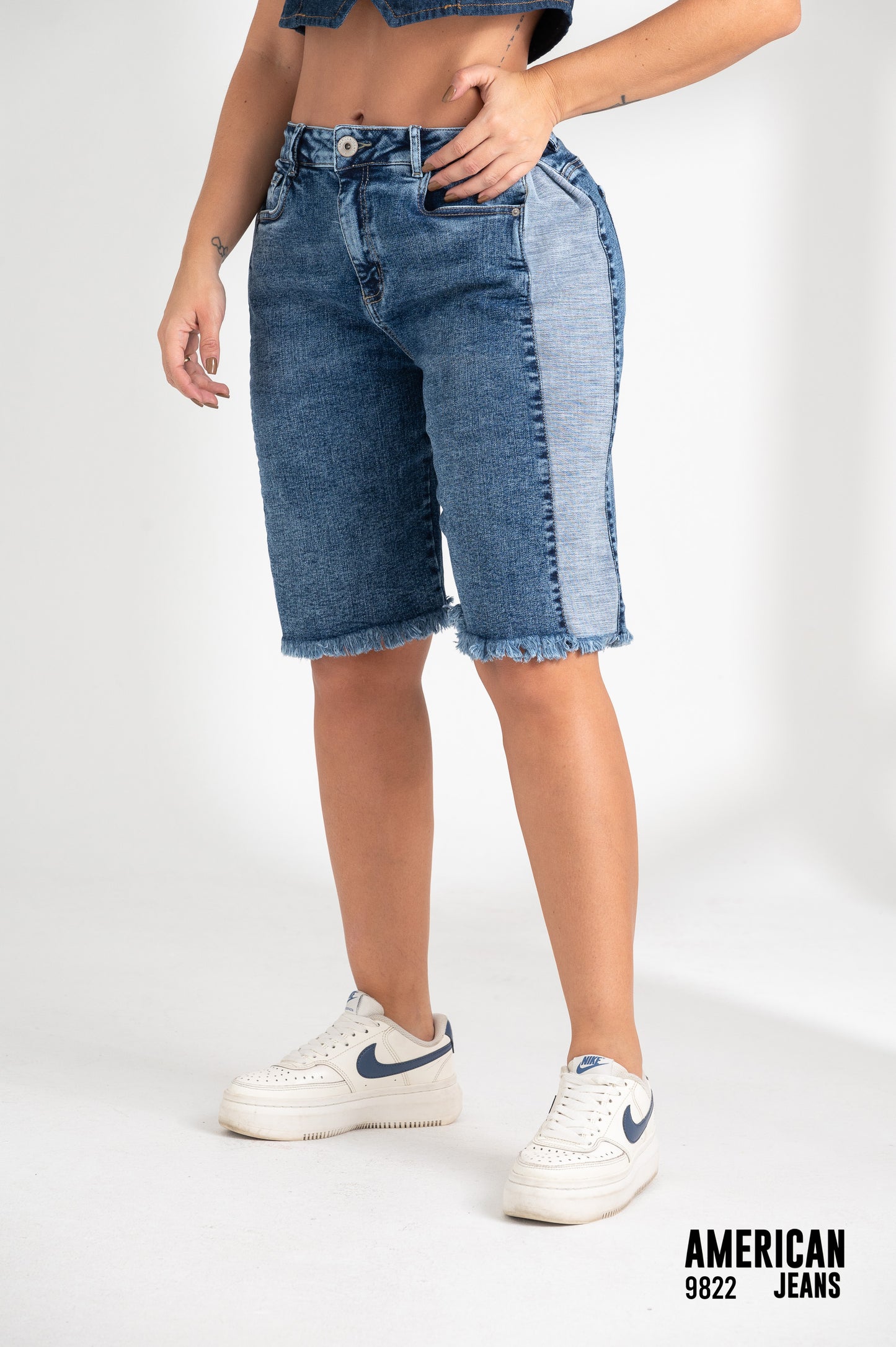 BERMUDA JEANS
