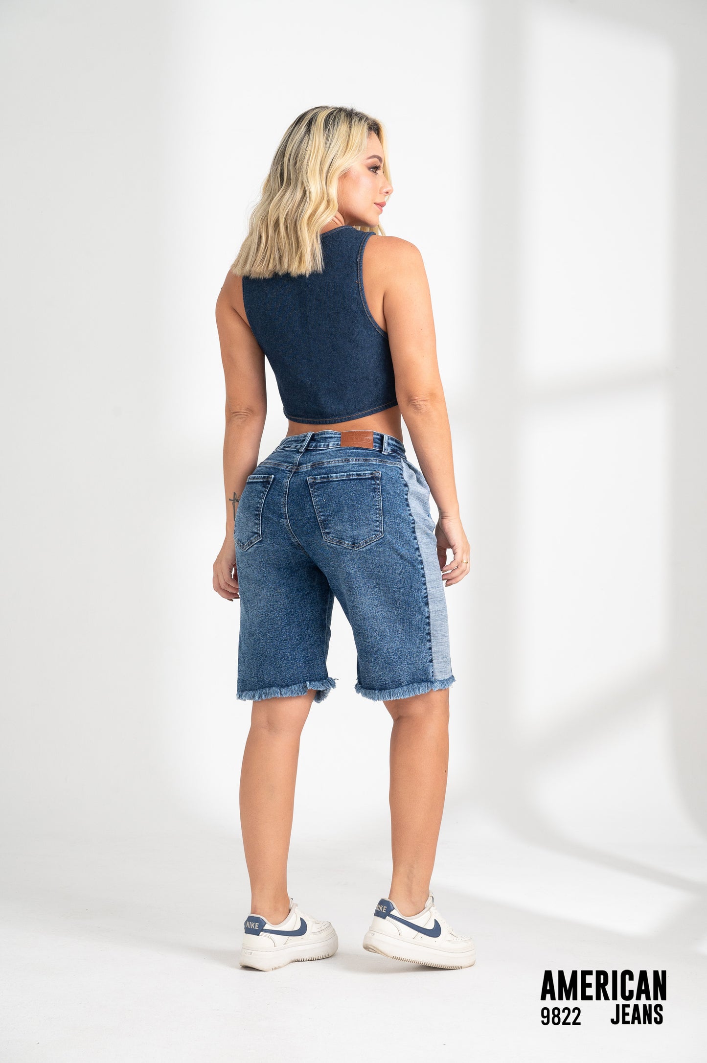 BERMUDA JEANS